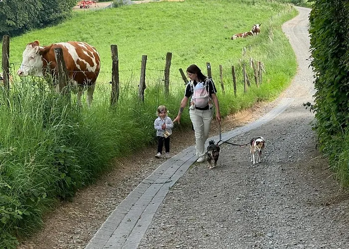 Willkommen In Der Mit Atemberaubendem Blick In Huckeswagen